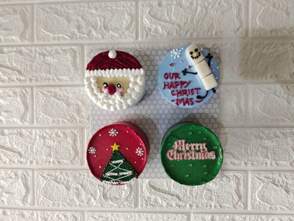 Seasonal Christmast Cake - Image 5