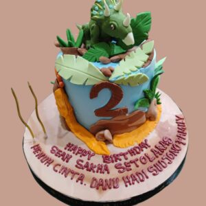 kue tart dinosaurus​