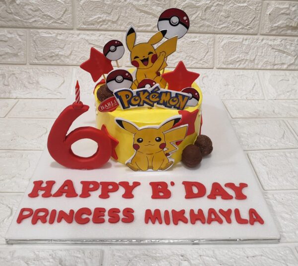 Pokemon Cake