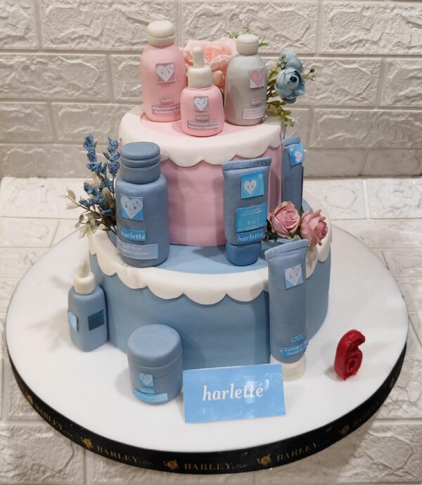 Anniversary Harlette beauty